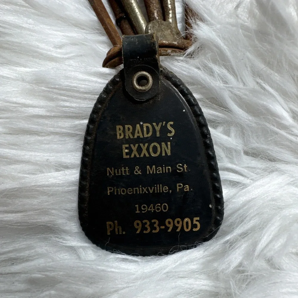 Antique 1900's Skelton Keys Lot Pennsylvania Exxon Rustic Retro Movie Prop Rare!